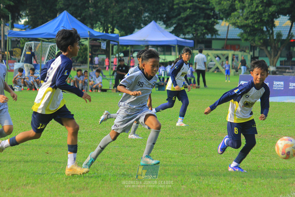 u11 170526 asia football school vs fc decorasiku