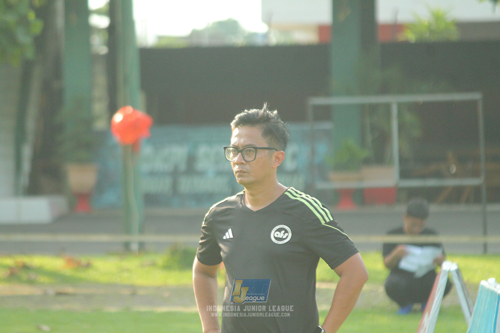 u11 170526 asia football school vs fc decorasiku