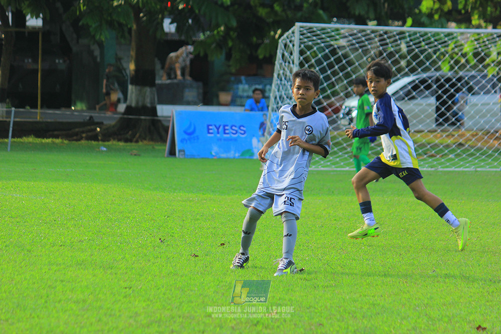 u11 170526 asia football school vs fc decorasiku
