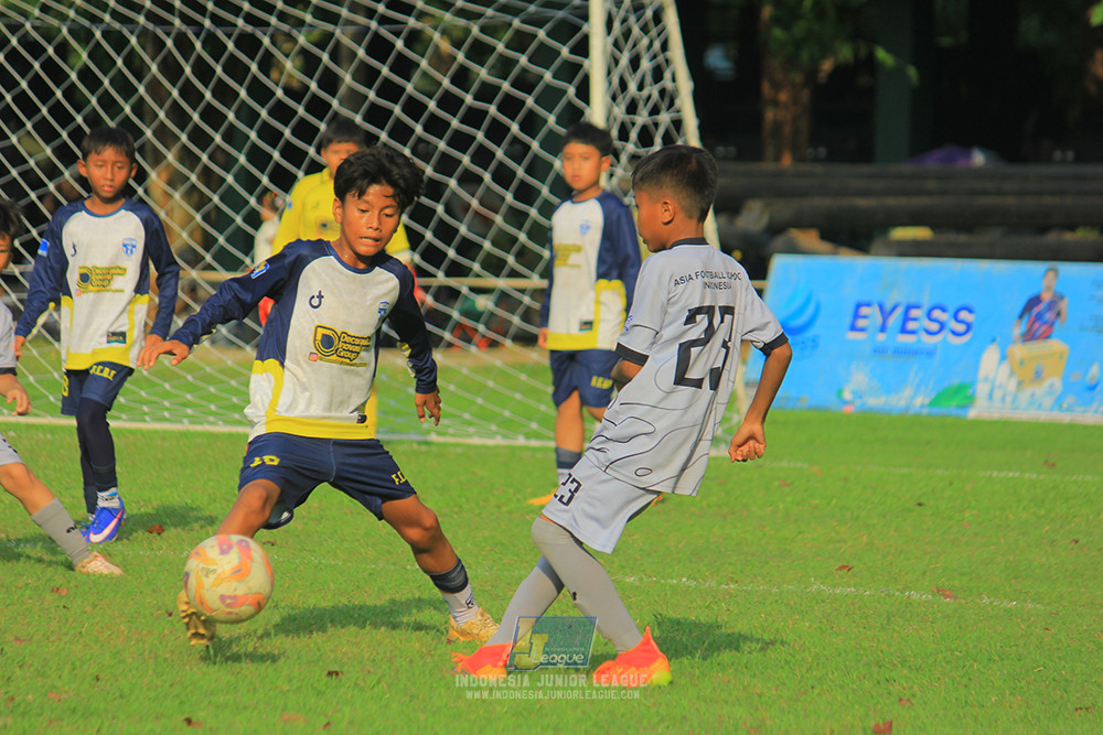 u11 170526 asia football school vs fc decorasiku