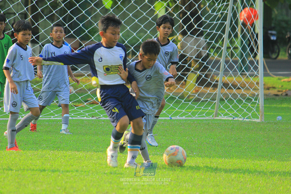 u11 170526 asia football school vs fc decorasiku