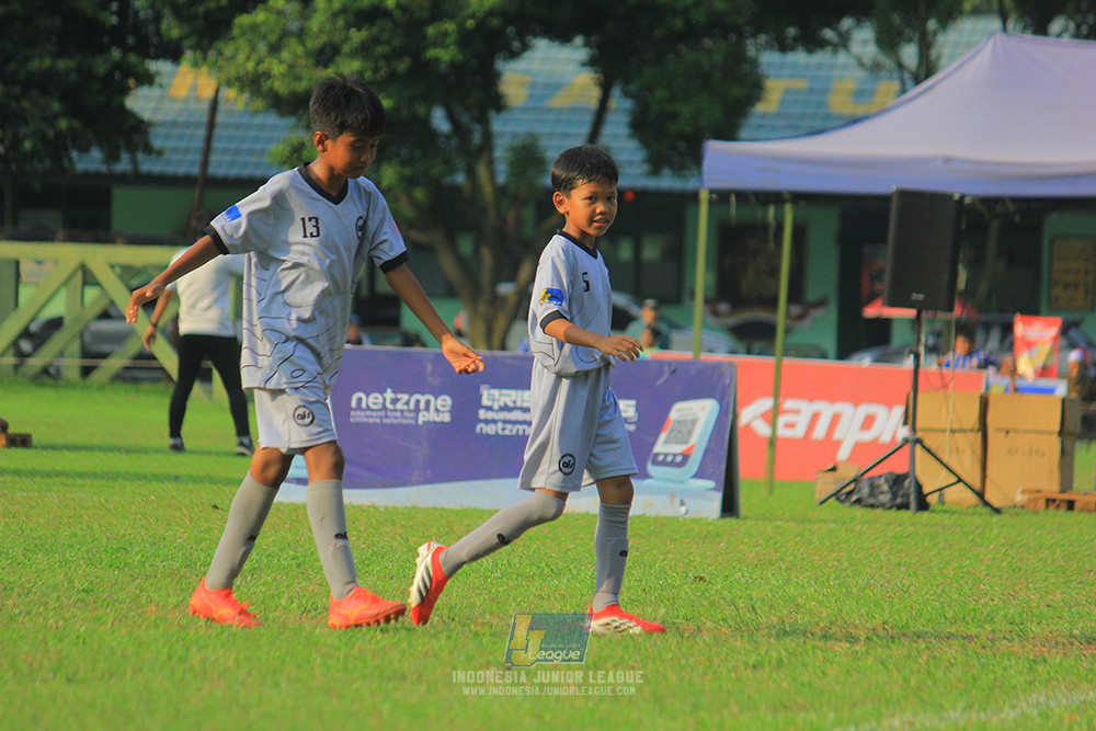 u11 170526 asia football school vs fc decorasiku