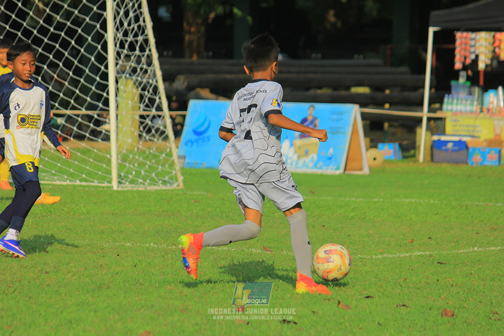 u11 170526 asia football school vs fc decorasiku