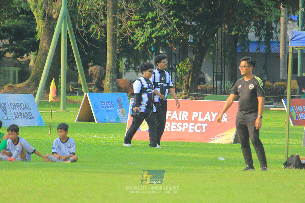 u11 170526 asia football school vs fc decorasiku