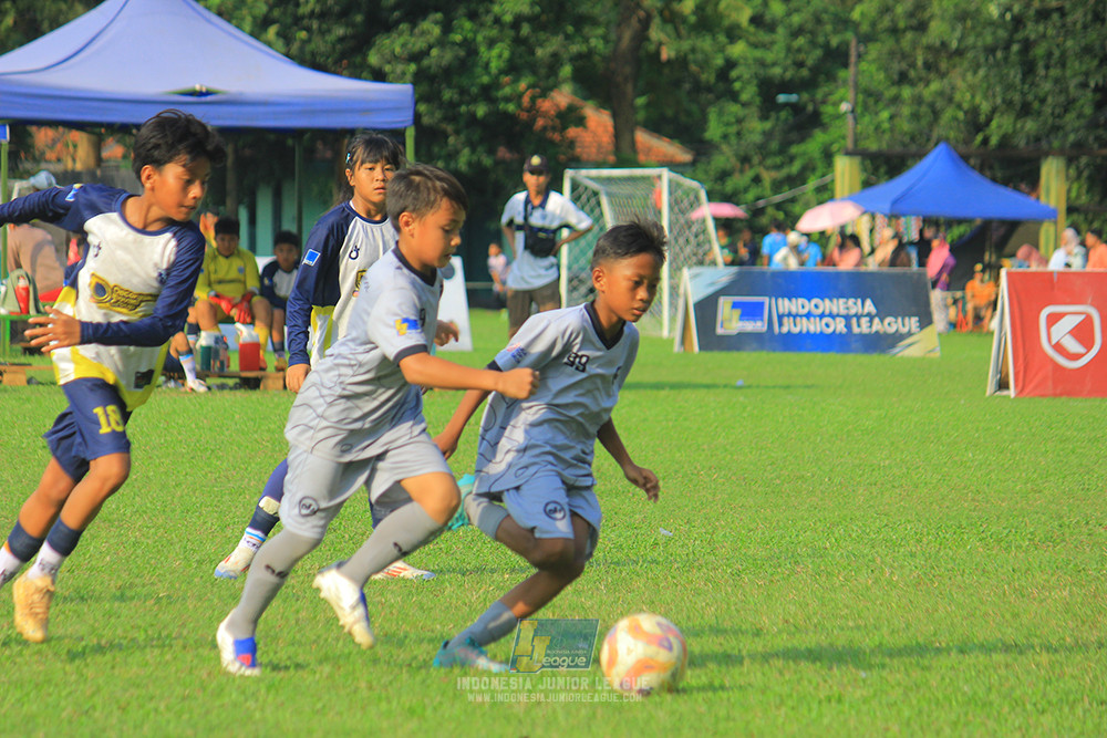 u11 170526 asia football school vs fc decorasiku