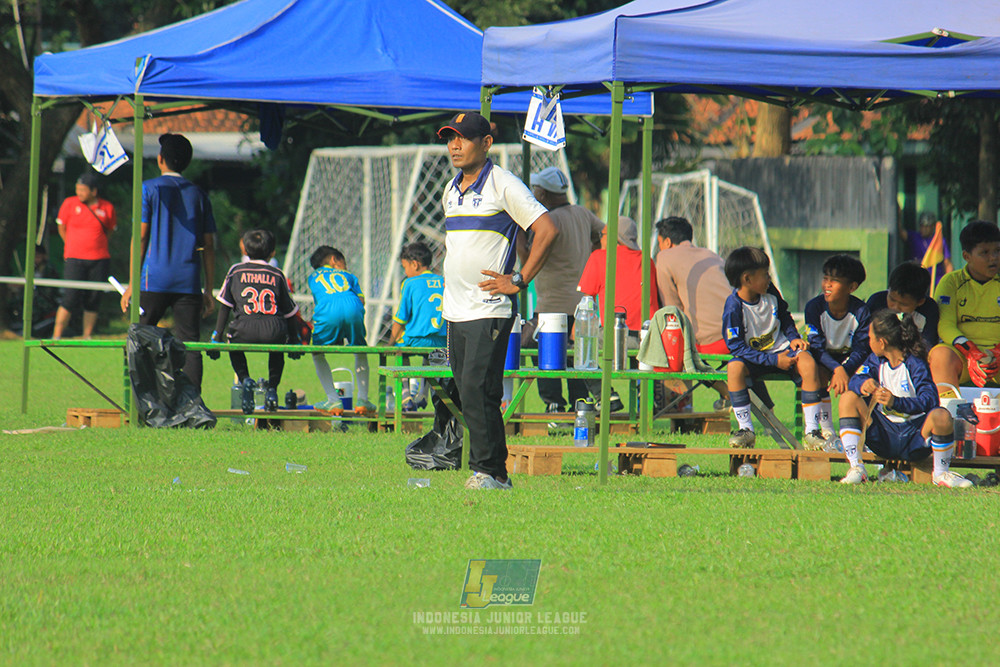 u11 170526 asia football school vs fc decorasiku