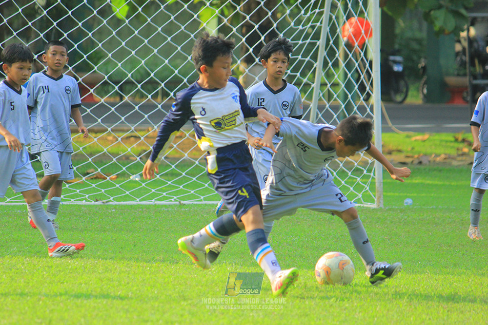 u11 170526 asia football school vs fc decorasiku