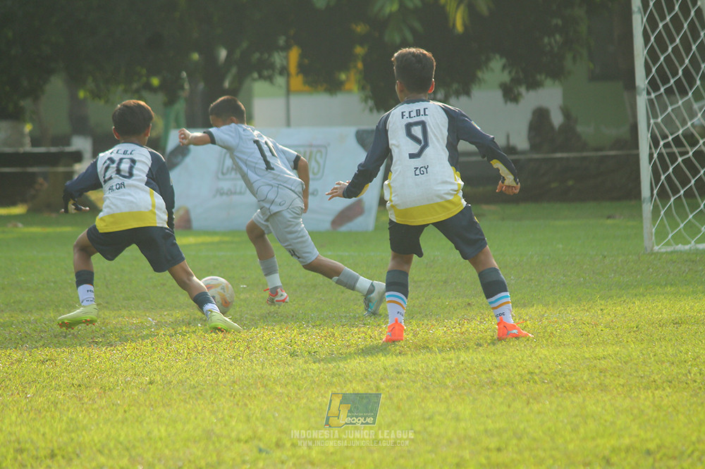 u11 170526 asia football school vs fc decorasiku