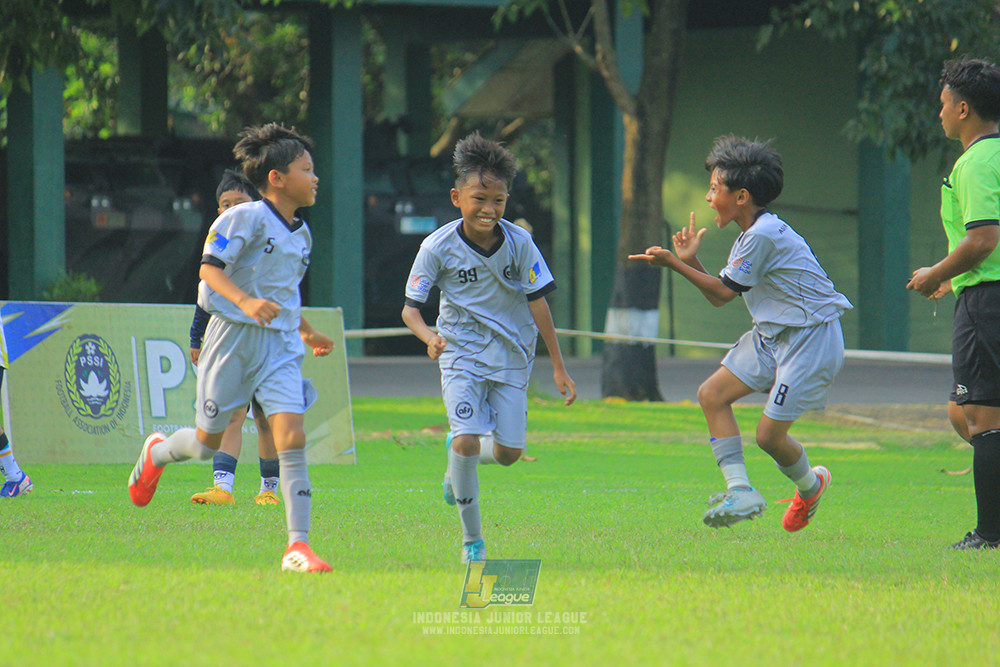u11 170526 asia football school vs fc decorasiku