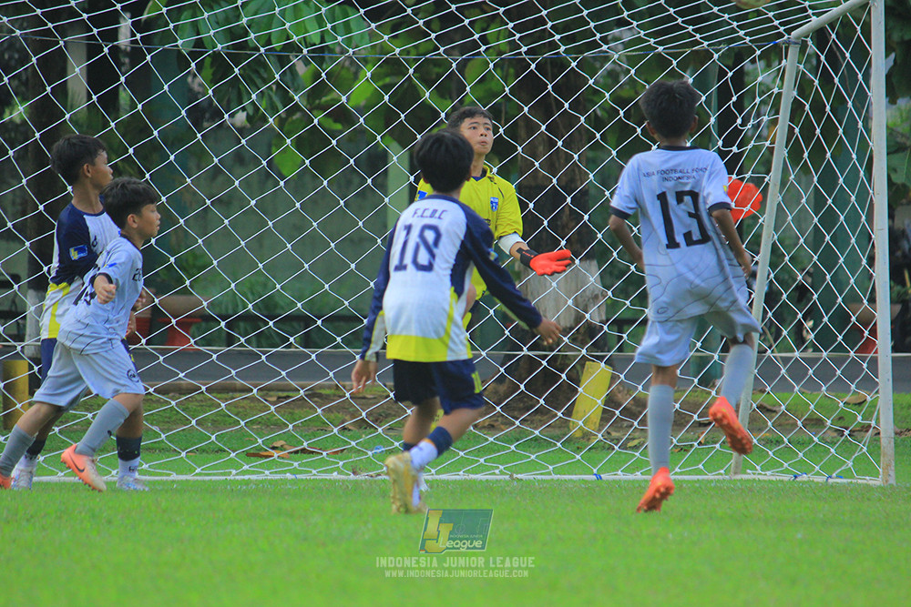 u11 170526 asia football school vs fc decorasiku