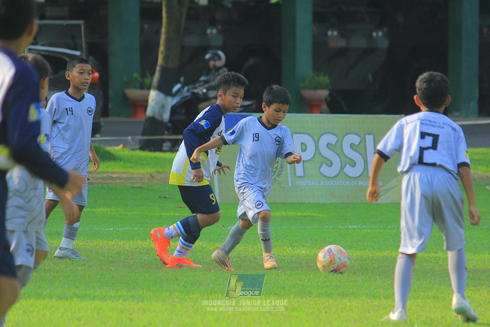 u11 170526 asia football school vs fc decorasiku