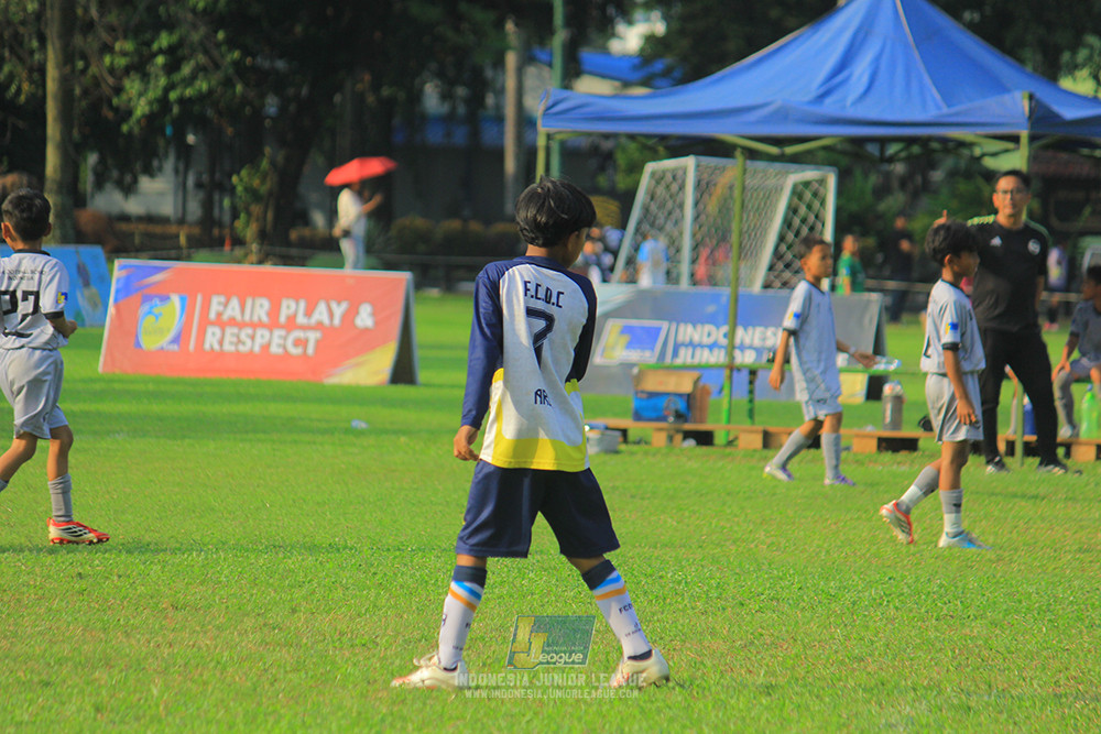 u11 170526 asia football school vs fc decorasiku