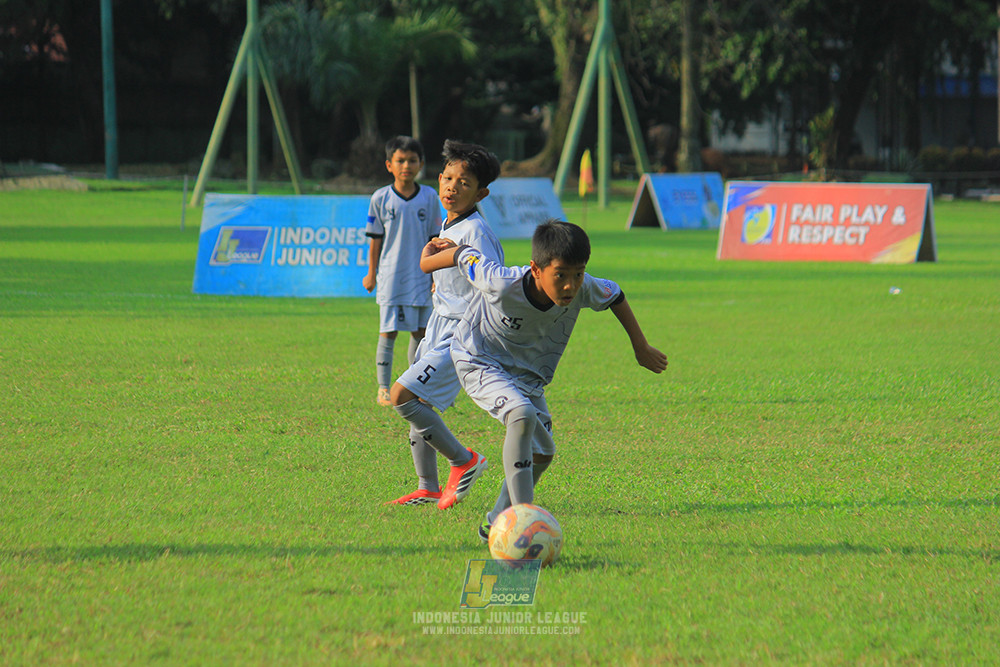 u11 170526 asia football school vs fc decorasiku