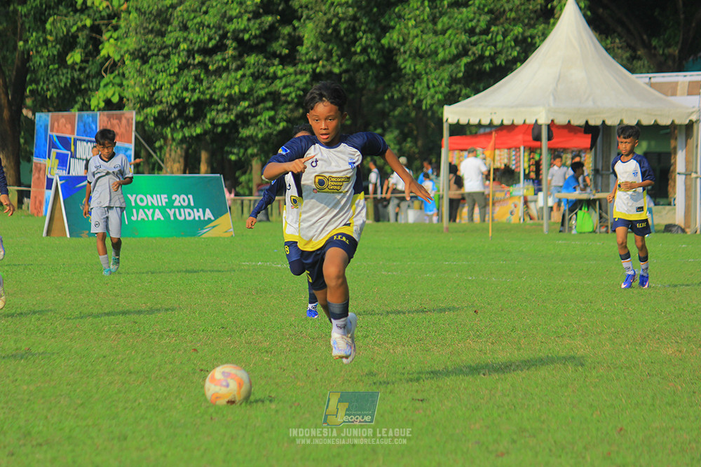 u11 170526 asia football school vs fc decorasiku