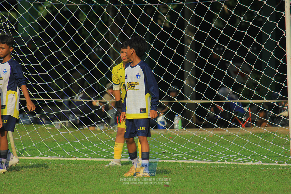 u11 170526 asia football school vs fc decorasiku