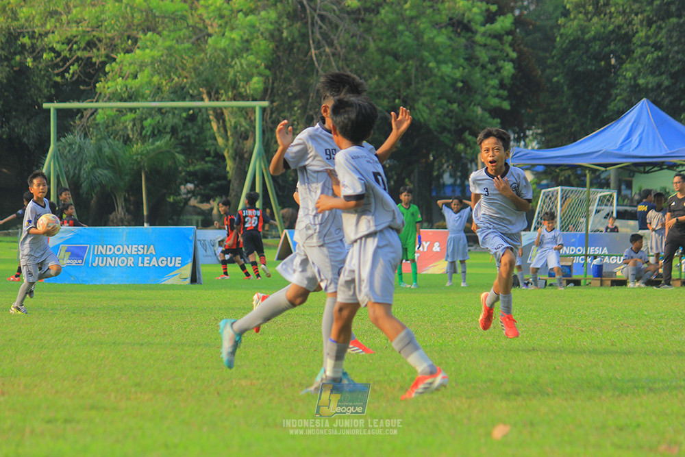 u11 170526 asia football school vs fc decorasiku