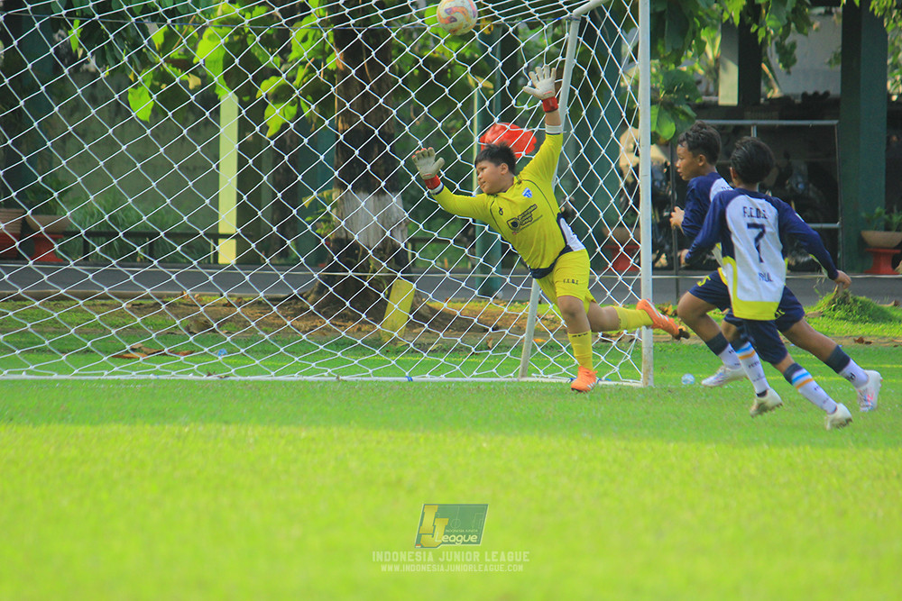 u11 170526 asia football school vs fc decorasiku