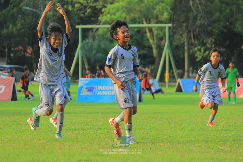 u11 170526 asia football school vs fc decorasiku