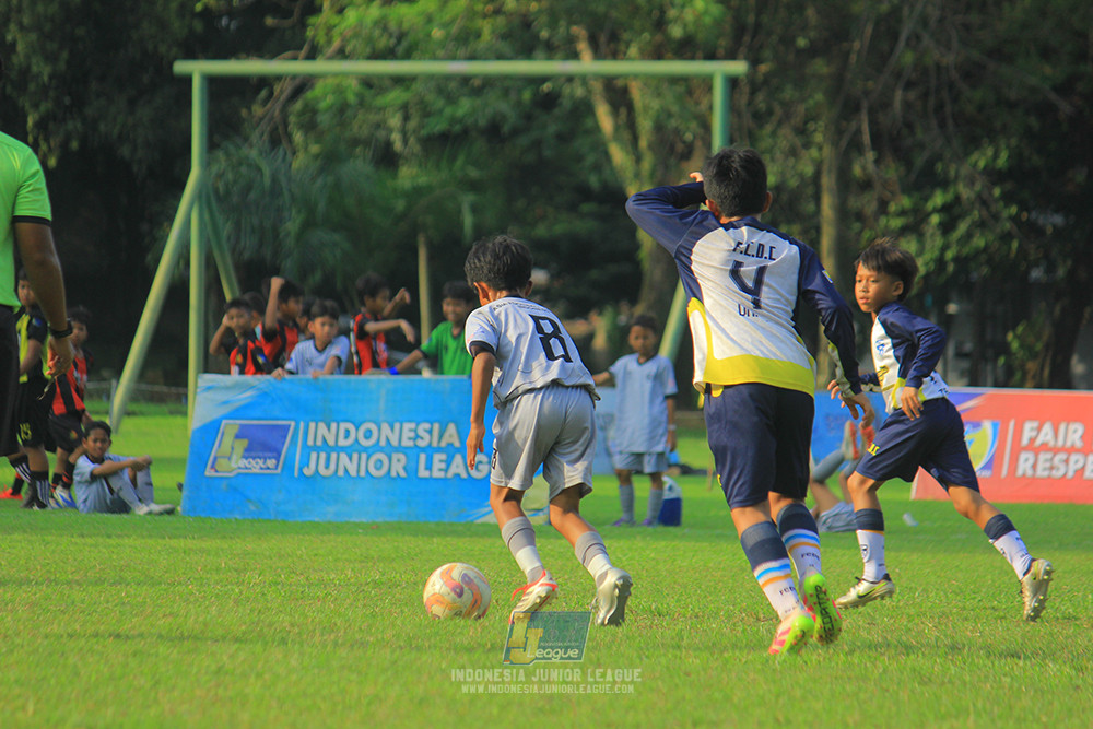 u11 170526 asia football school vs fc decorasiku