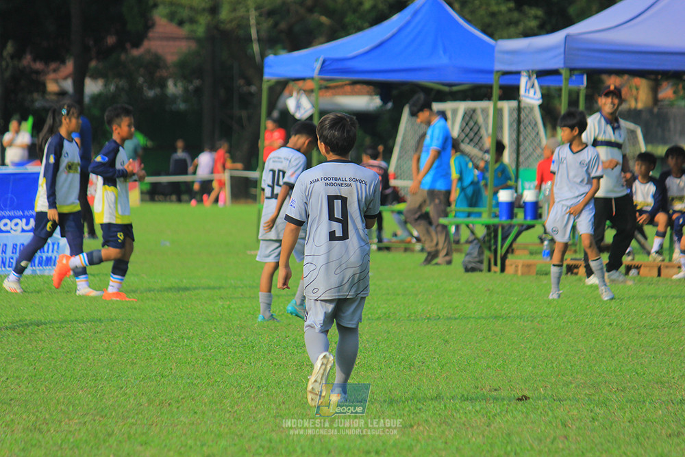 u11 170526 asia football school vs fc decorasiku