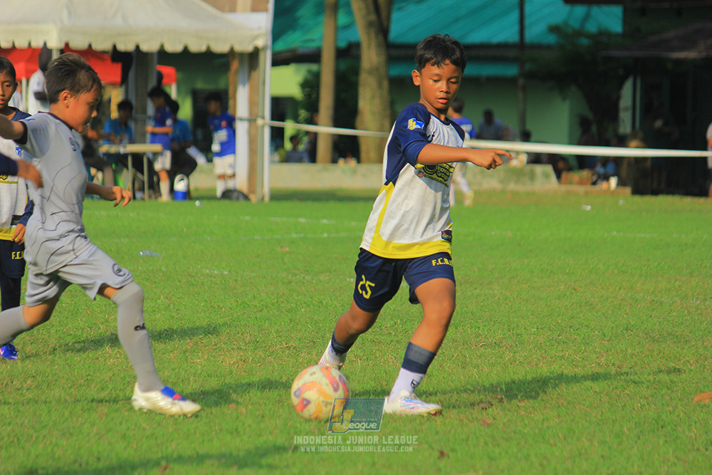 u11 170526 asia football school vs fc decorasiku