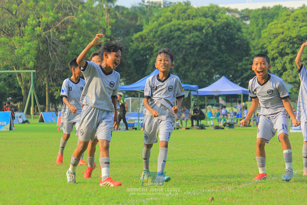 u11 170526 asia football school vs fc decorasiku