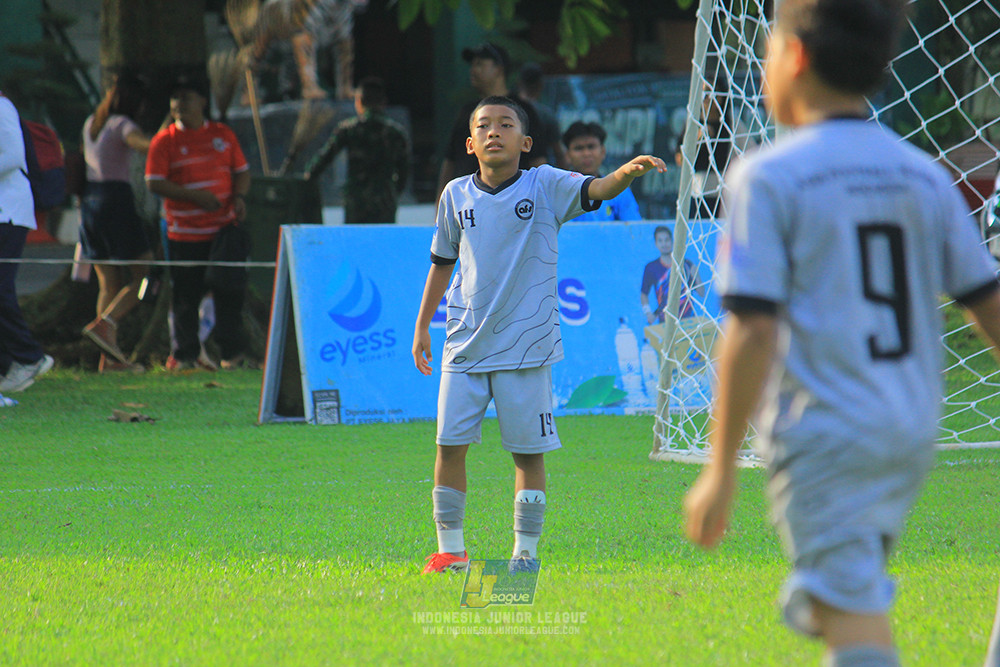 u11 170526 asia football school vs fc decorasiku