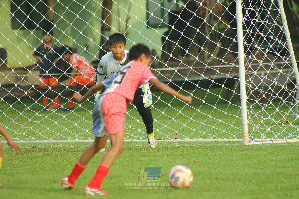u11 170526 endang witarsa fc vs maesa pararaider white