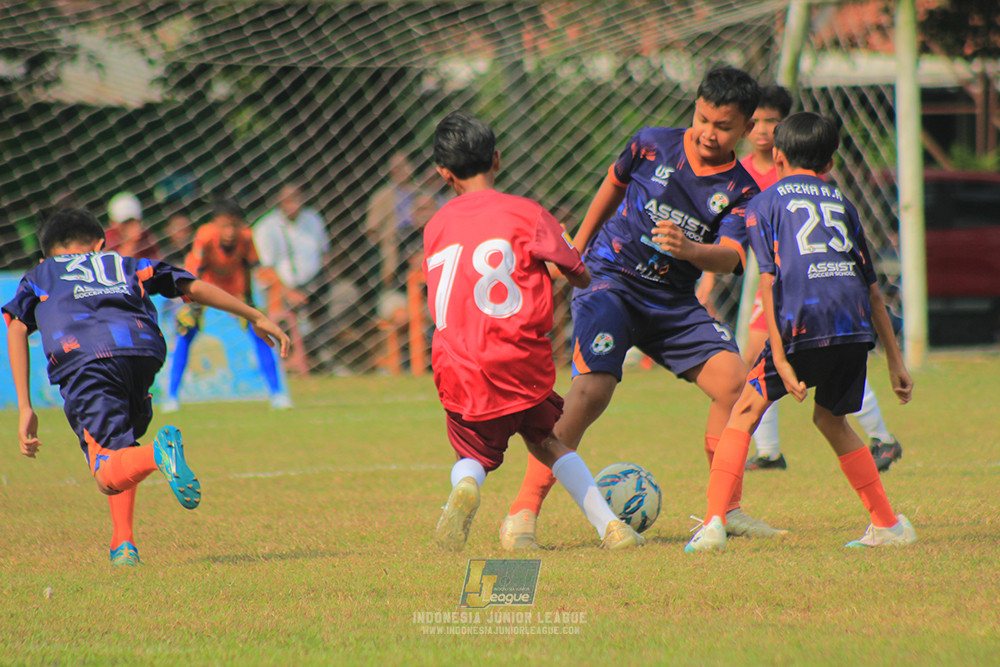 u13 200626 assist soccer school vs satharlan fc