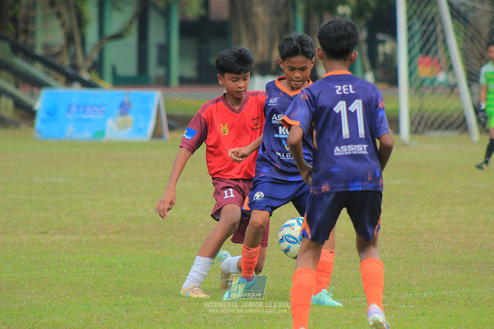 u13 200626 assist soccer school vs satharlan fc