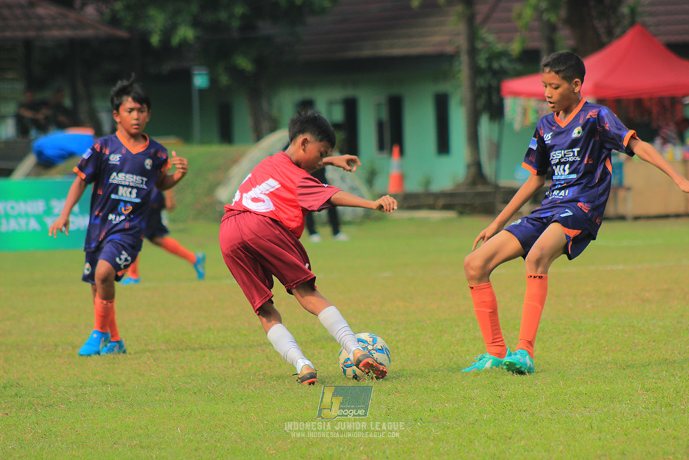 u13 200626 assist soccer school vs satharlan fc