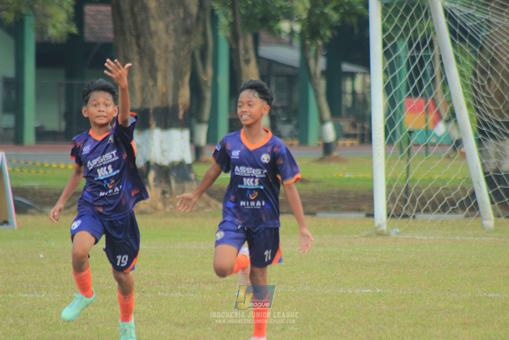u13 200626 assist soccer school vs satharlan fc