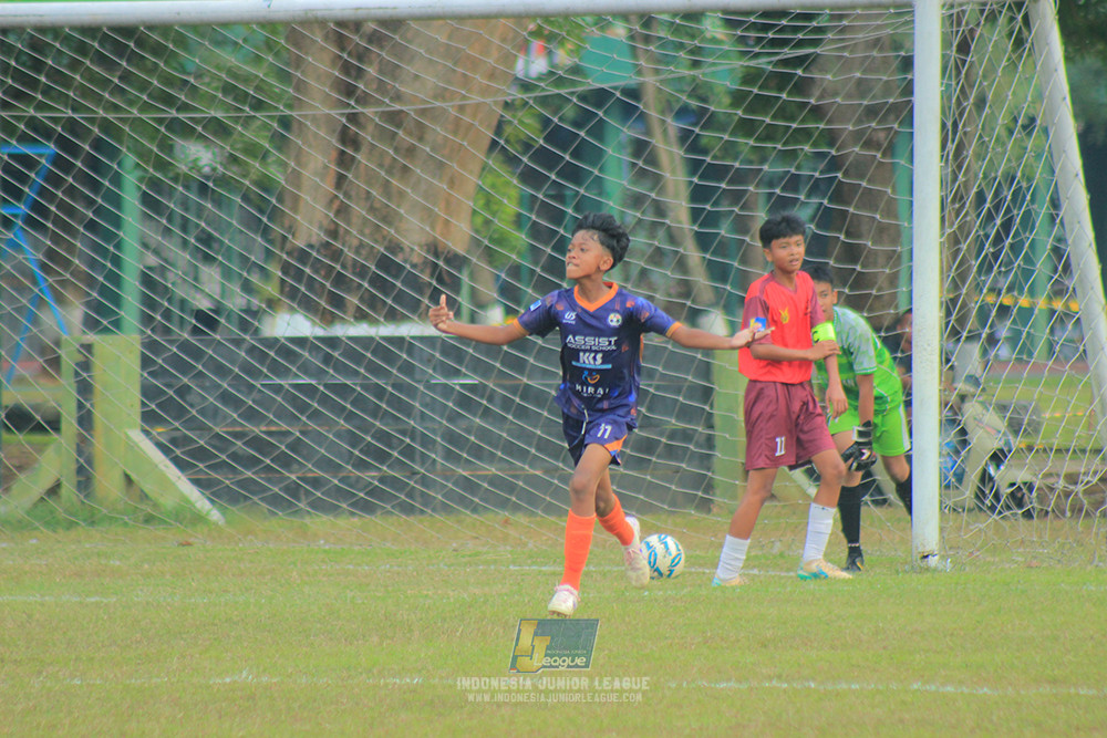 u13 200626 assist soccer school vs satharlan fc