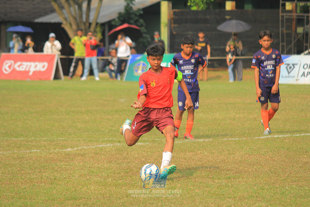 u13 200626 assist soccer school vs satharlan fc