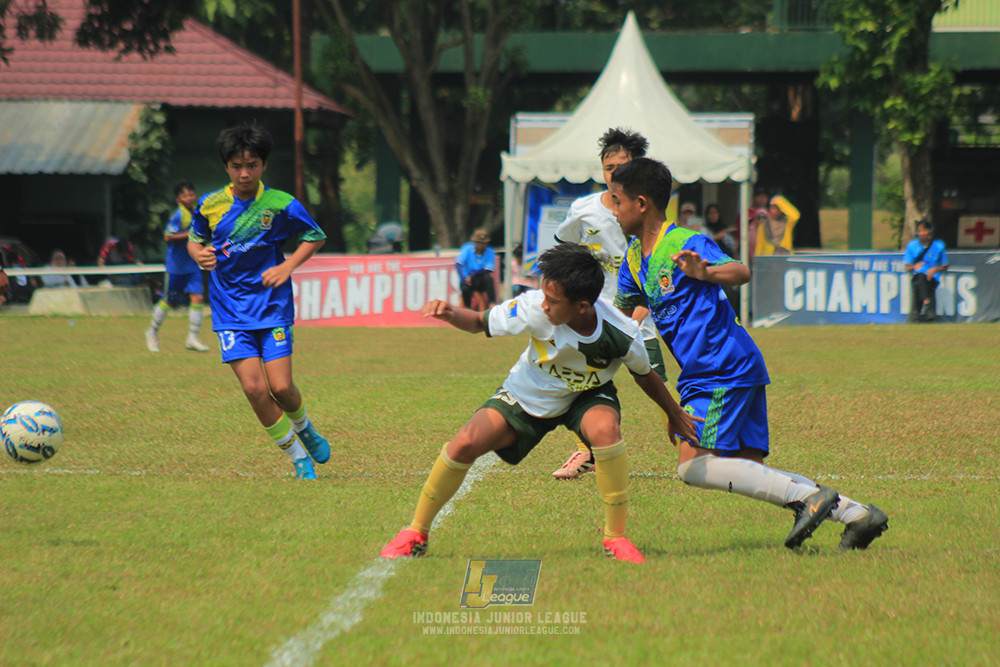 u13 200626 maesa pararaider white vs blles academy