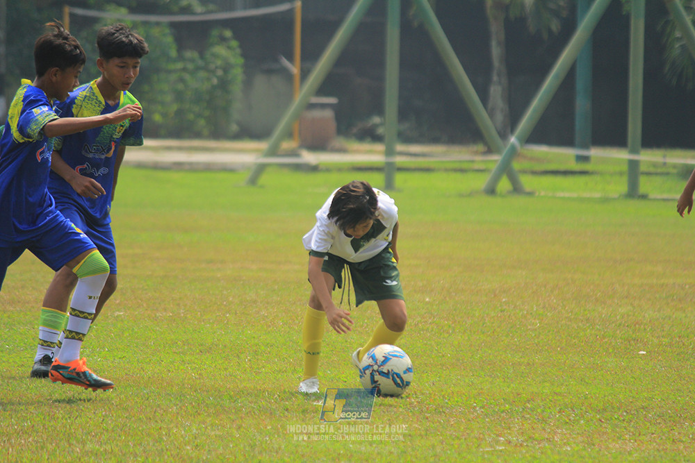 u13 200626 maesa pararaider white vs blles academy