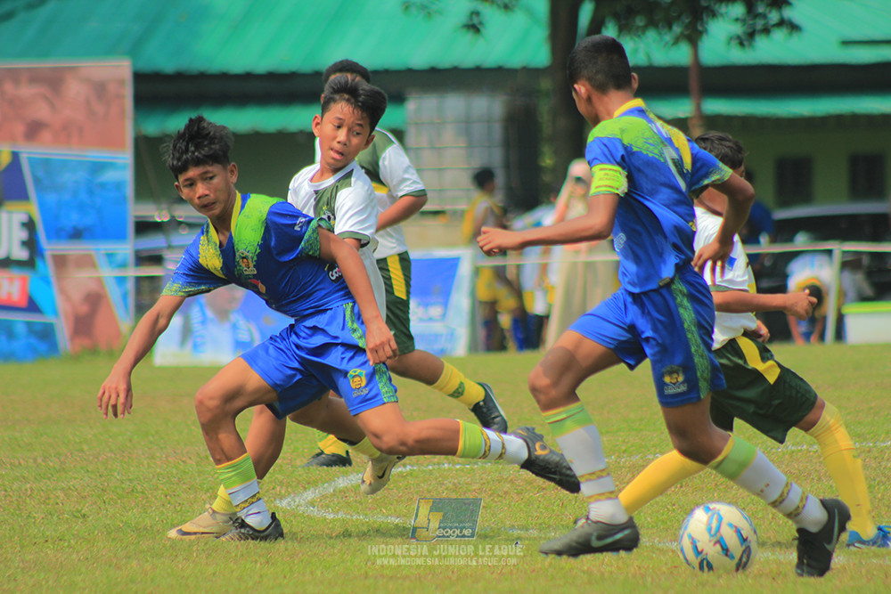 u13 200626 maesa pararaider white vs blles academy