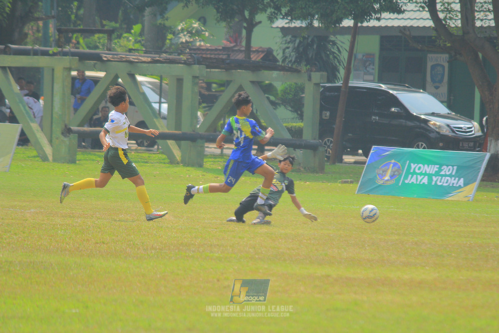 u13 200626 maesa pararaider white vs blles academy