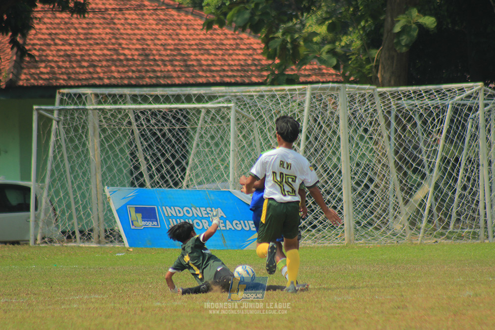 u13 200626 maesa pararaider white vs blles academy