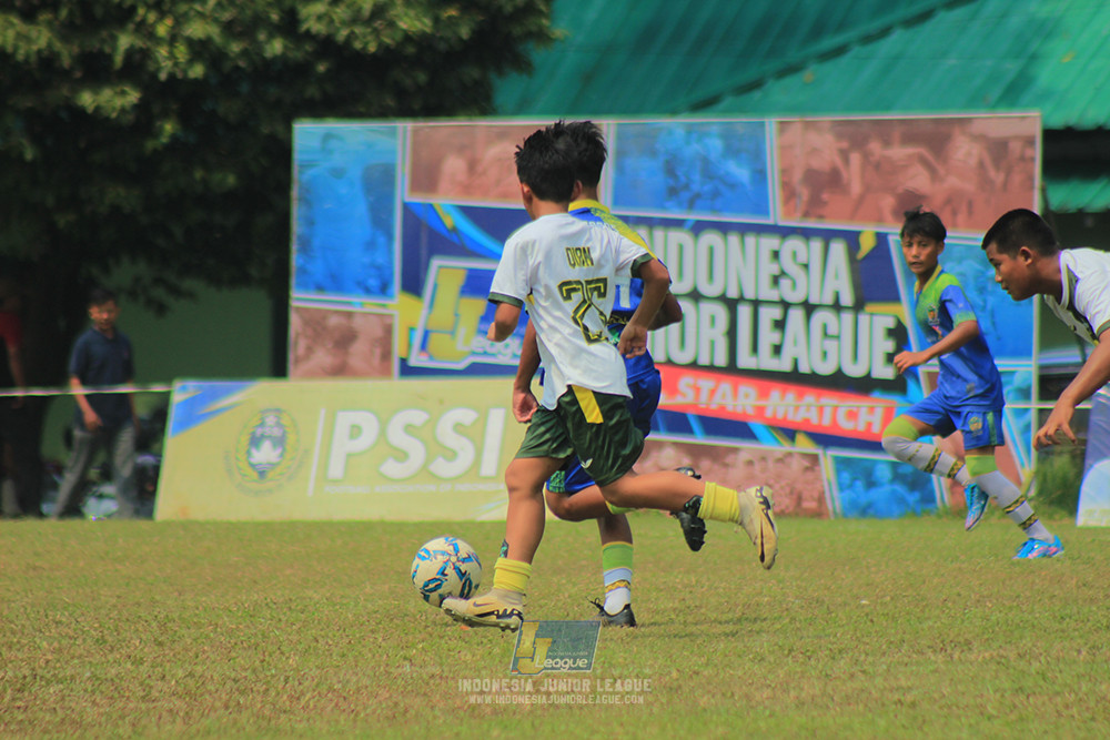 u13 200626 maesa pararaider white vs blles academy