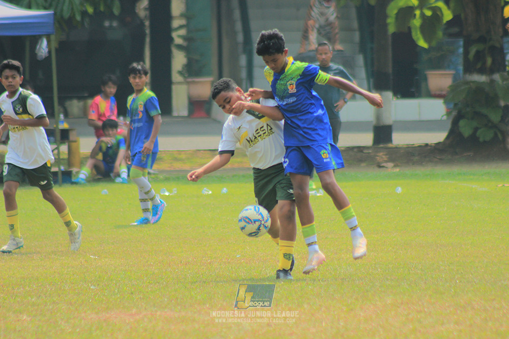 u13 200626 maesa pararaider white vs blles academy