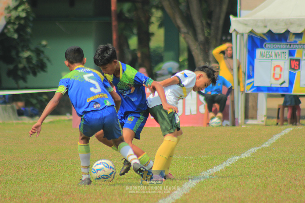 u13 200626 maesa pararaider white vs blles academy