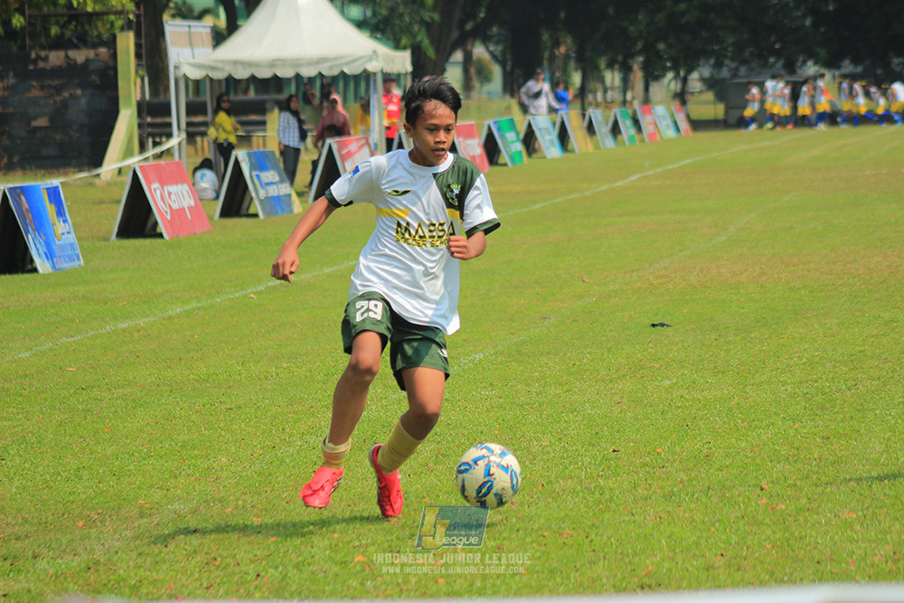 u13 200626 maesa pararaider white vs blles academy