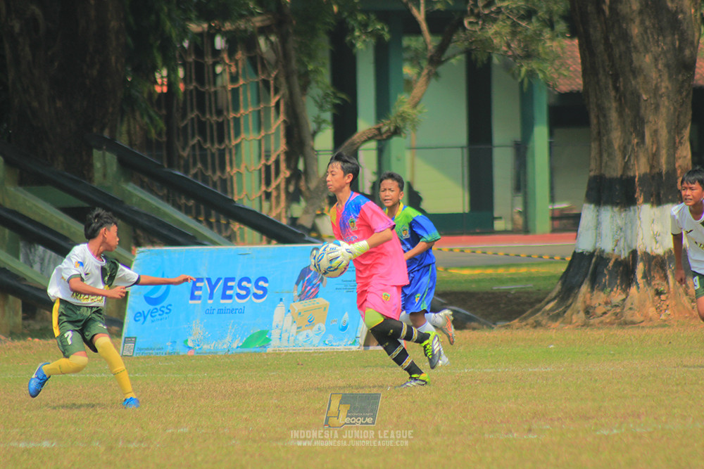 u13 200626 maesa pararaider white vs blles academy
