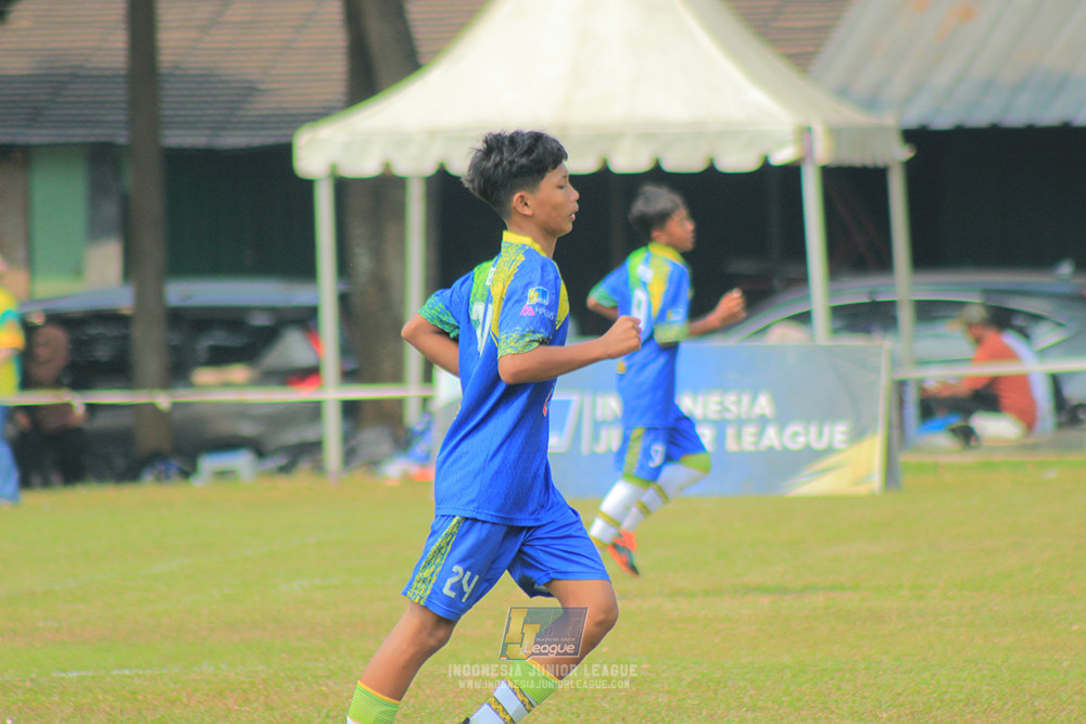 u13 200626 maesa pararaider white vs blles academy