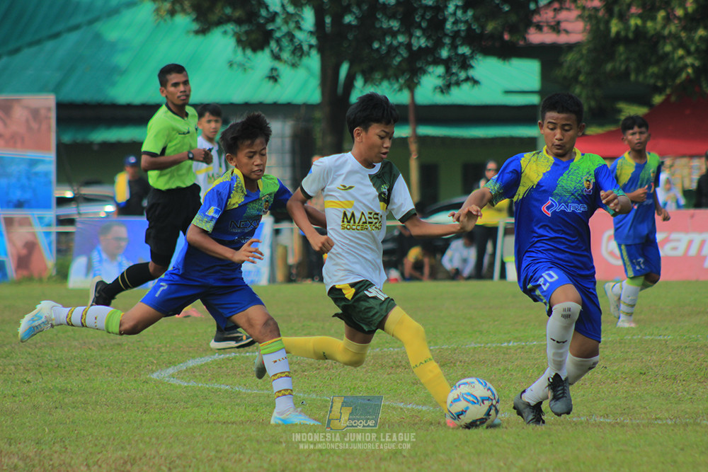u13 200626 maesa pararaider white vs blles academy