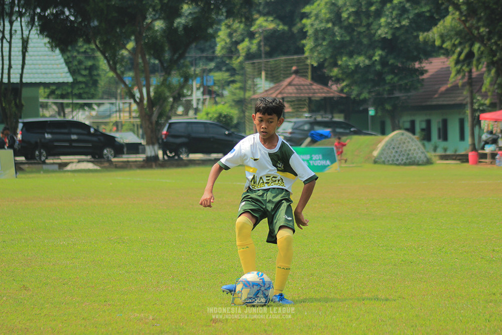 u13 200626 maesa pararaider white vs blles academy