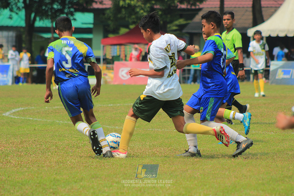 u13 200626 maesa pararaider white vs blles academy