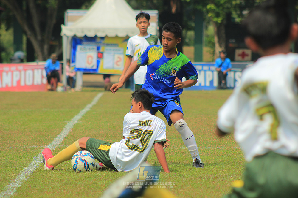 u13 200626 maesa pararaider white vs blles academy