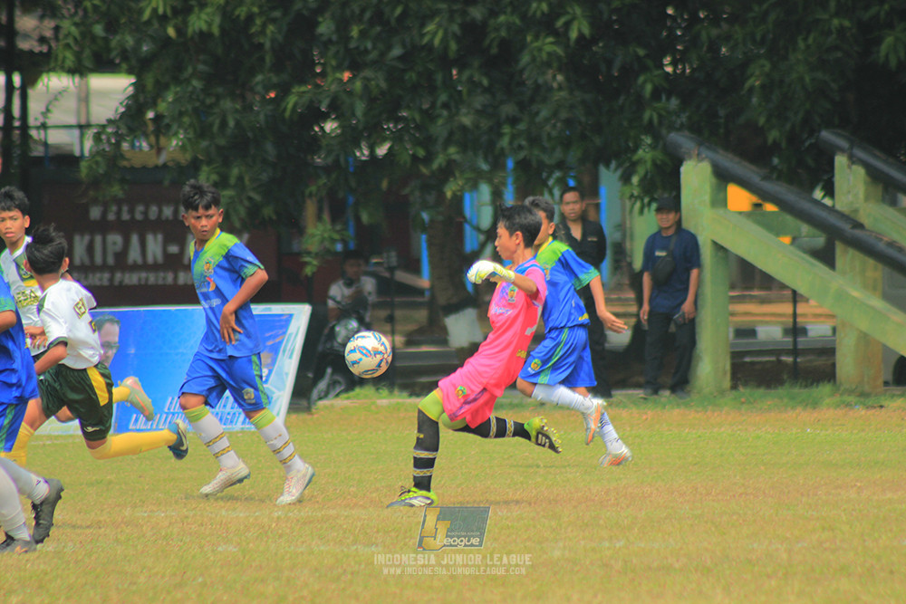 u13 200626 maesa pararaider white vs blles academy